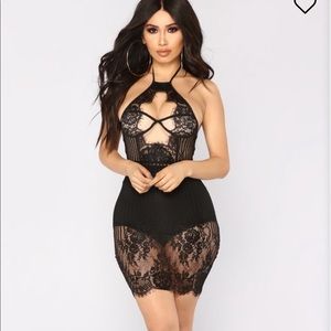 ❌SOLD❌ NWT Lace midi dress